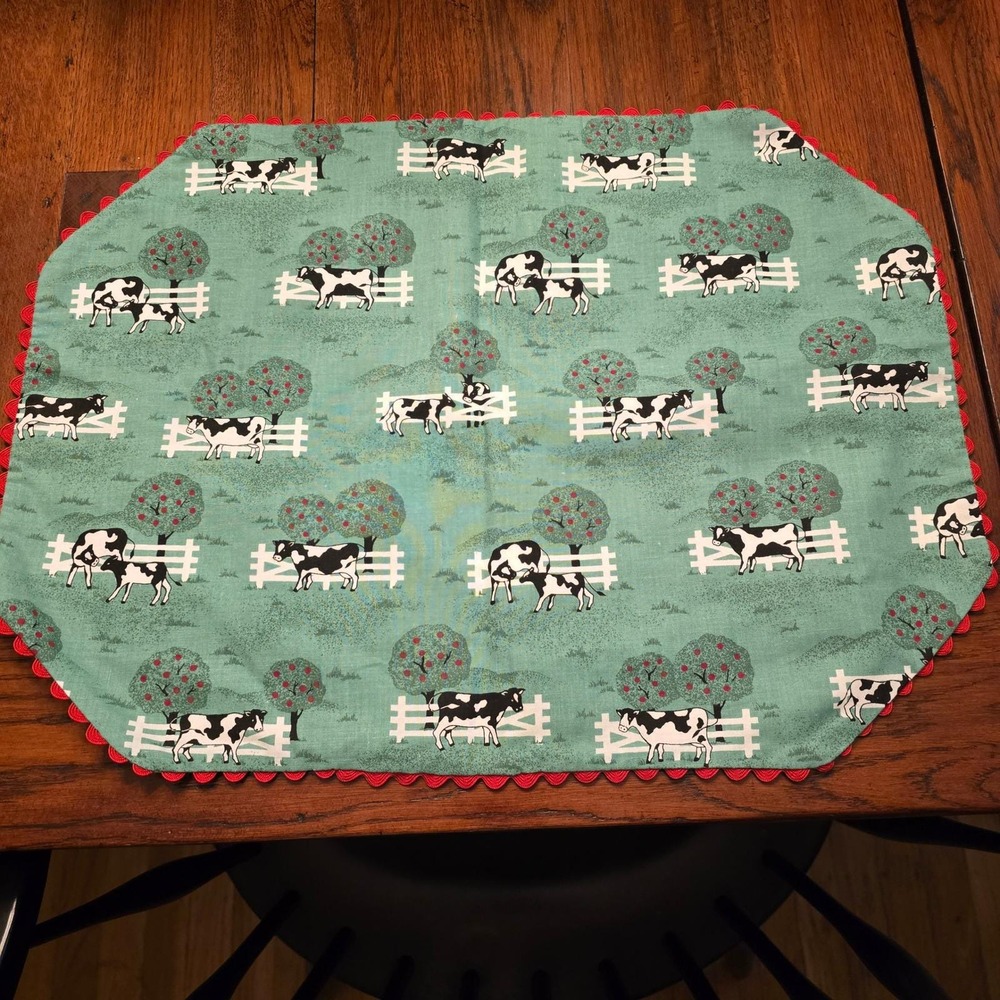 NEW Handmade Reversible Cow 6 Placemats Cottagecore Farmhouse handsewn Cotton
